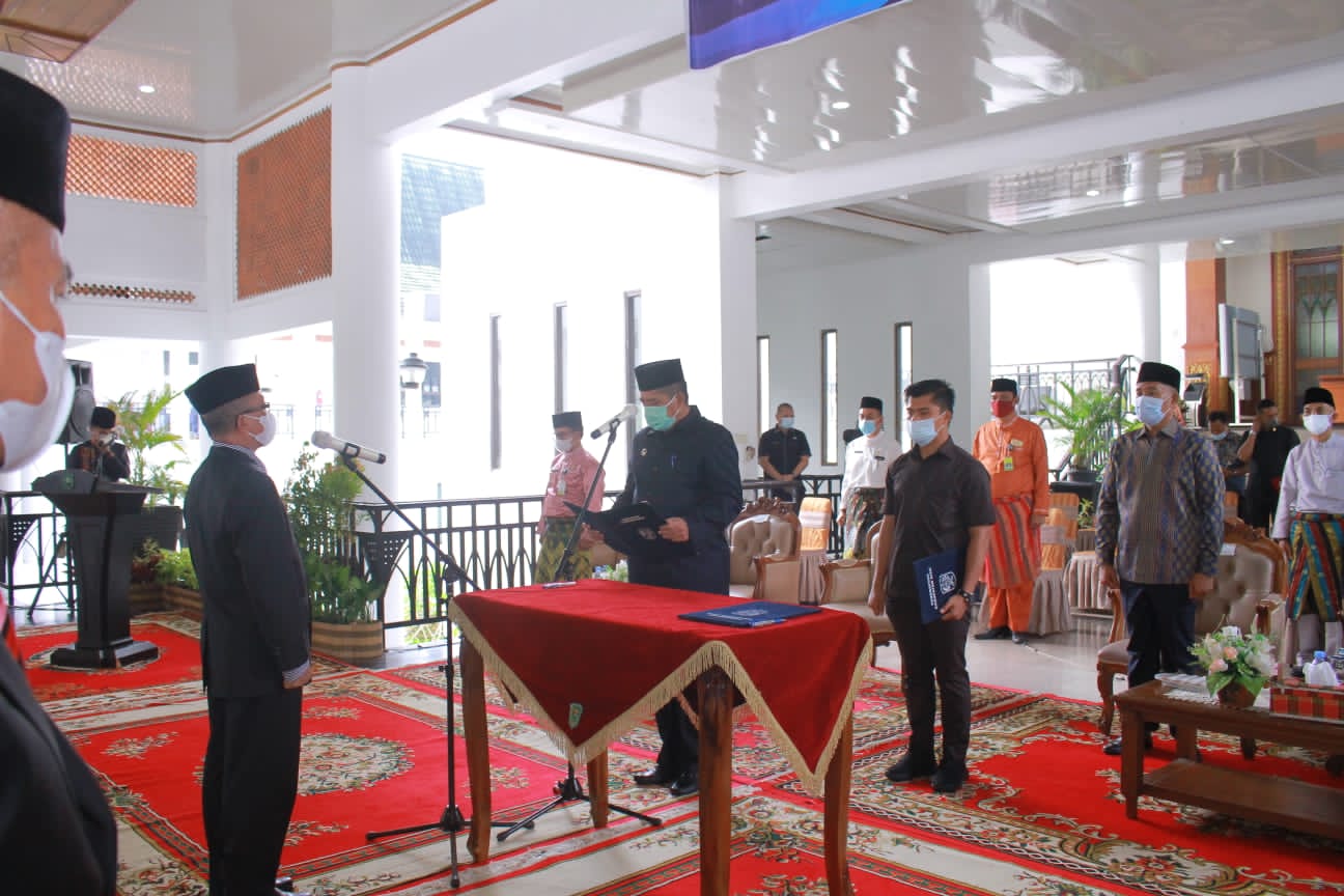 Lantik 170 ASN Jadi Pejabat, Bupati Alfedri Ajak Jajarannya Tingkatkan Sense of Crisis