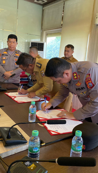 Pemda dan Polres Pelalawan Laksanakan MoU Kegiatan Pembinaan Dan Pelatihan Siswa Berprestasi TA 2025