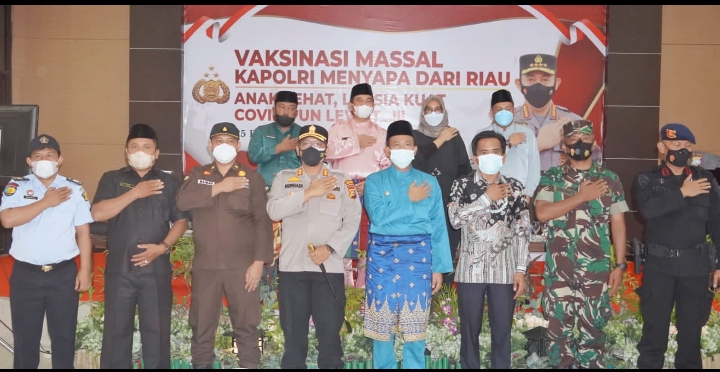 Polres Rohil Gelar Vaksinasi melalui Via zoom meeting bersama Kapolri