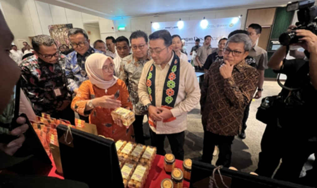 Kunjungi RAPP Korporasi Perusak Lingkungan, Men Ekraf Perburuk Citra Pemerintah