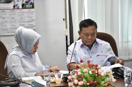 Komisi II DPRD Pekanbaru Panggil Dinas Koperasi dan UMKM Kota Pekanbaru untuk Bahas R-APBD 2024
