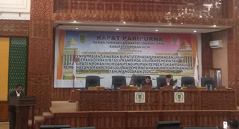 DPRD Rohil Gelar Paripurna, Mendengar Jawaban Pemda Terhadap 4 Ranperda