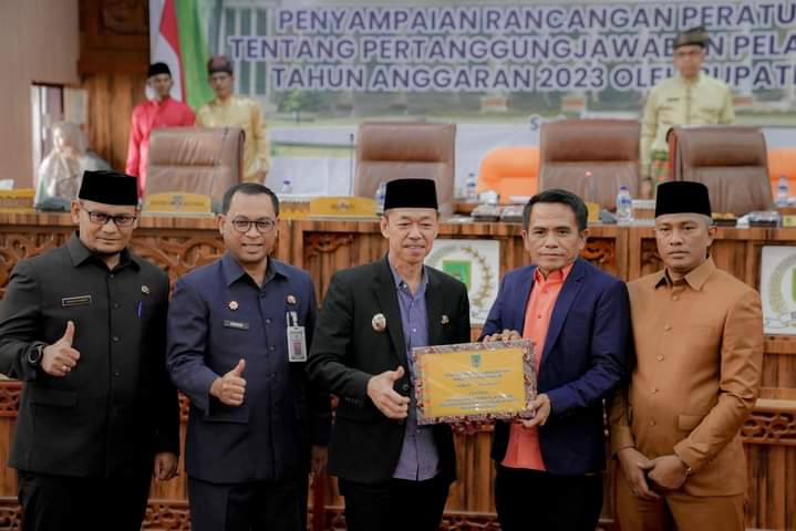 Ketua DPRD Rohil Pimpin Sidang Paripurna LPJ APBD Tahun 2023