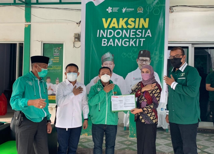 Ditengah Dosis Vaksin Langka, PKB Riau Berhasil Gelar Vaksinasi Massal