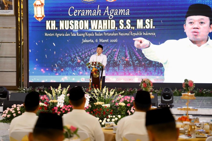 Menteri Nusron Sampaikan Ceramah Agama di Korps Marinir TNI AL Cilandak: Al-Qur’an Jadi Petunjuk bagi Manusia