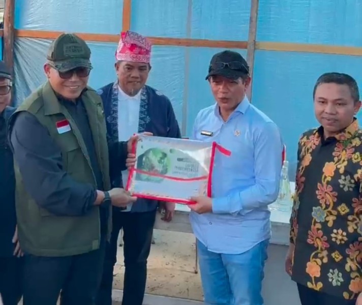 Bupati Pelalawan Bersama Gubri Dampingi Menteri LHK Tinjau Restorasi TNTN
