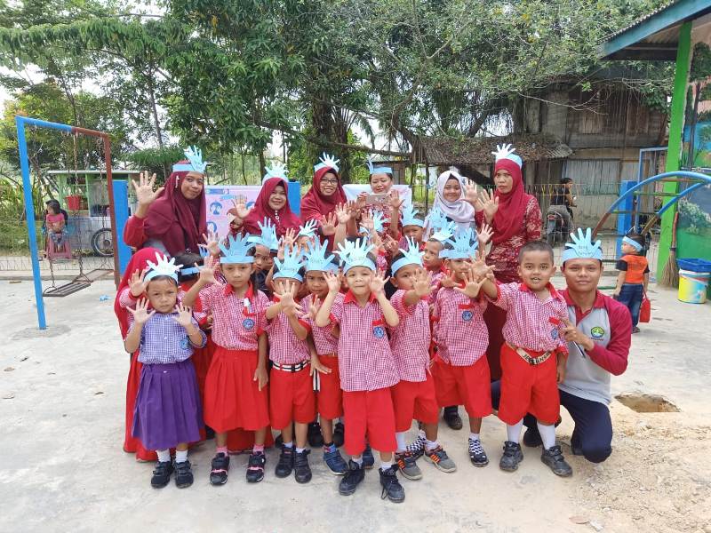 Mahasiswa KKN UNRI Ajarkan Siswa TK dan Paud Felchi Kids Pola Hidup Bersih dan Sehat