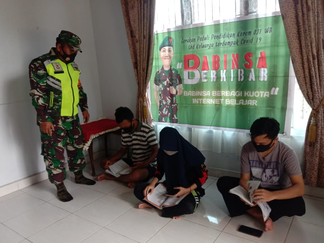 Sertu Uuk Sudarijanto Berharap, Siswa Kampung Maredan Bisa Berprestasi