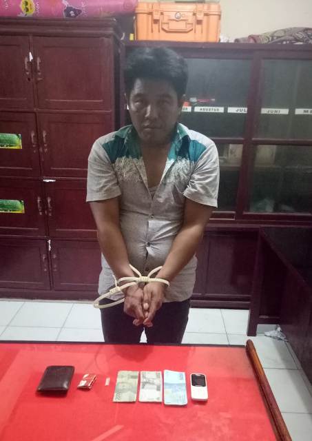 Kepemilikan Narkoba Jenis Shabu, Lagi Duduk Diwarung Tuak JN Diamankan
