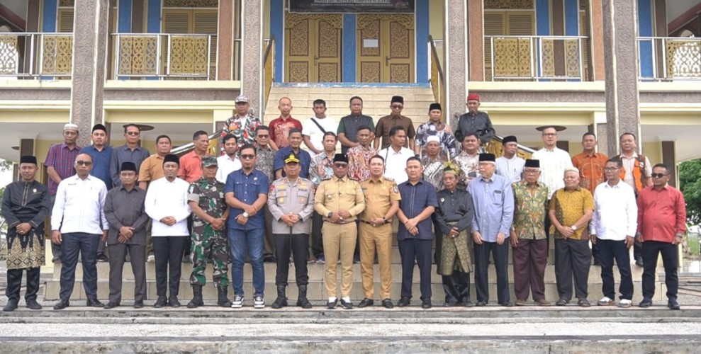 Ditengah Memanasnya Situasi Nasional,  Bupati Pelalawan Ajak Masyarakat Jaga Persatuan