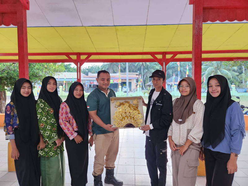 PT SLS Bersama Sanggar Tari Sehentak Senada Kerumutan
