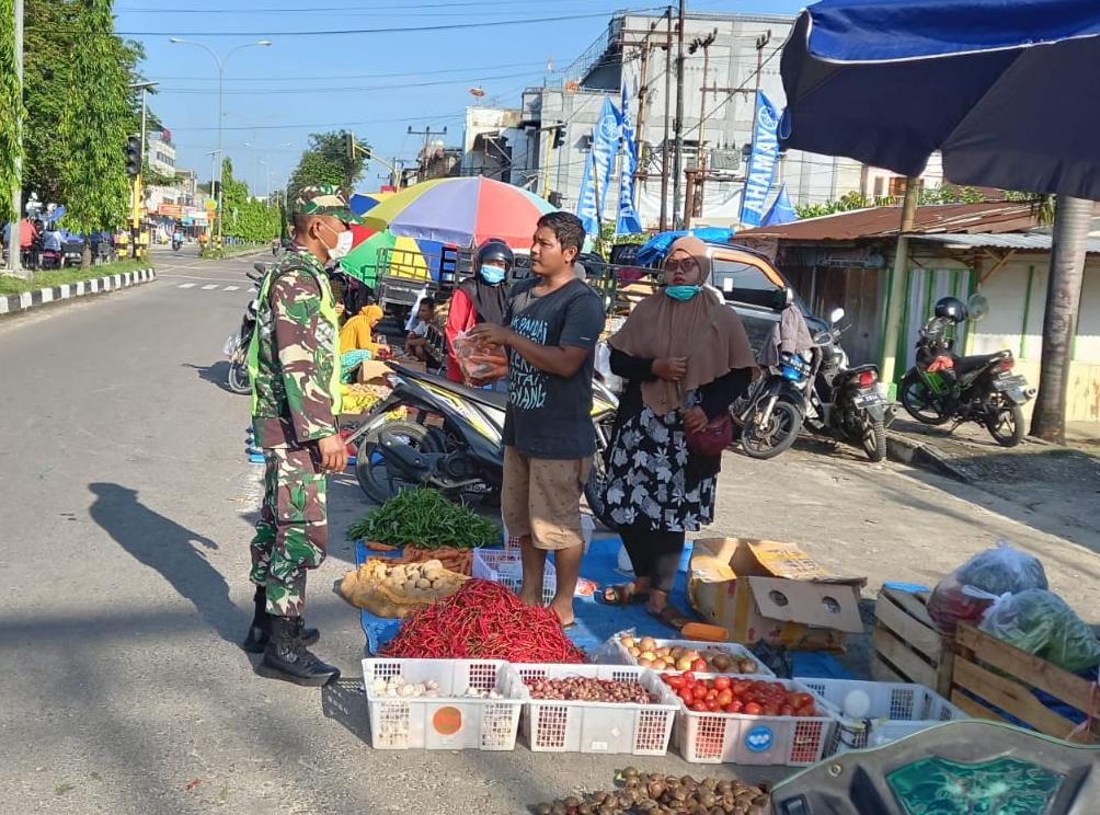 Agar Warga Ikuti Prokes, Sertu TH Hutagalung Sisir 3 Lokasi