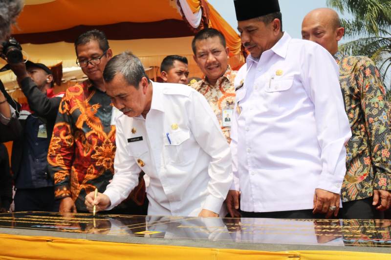 Dirut PLN Regional Sumatera: Komitmen PLN Dalam Mewujudkan Provinsi Riau Terang Benderang