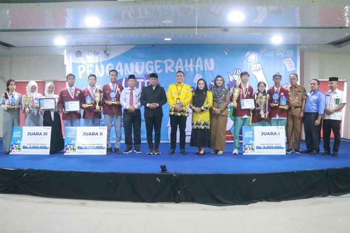 Bupati Zukri Hadiri Acara Pemberian Penghargaan Pemenang LCTP Kabupaten Pelalawan 2024