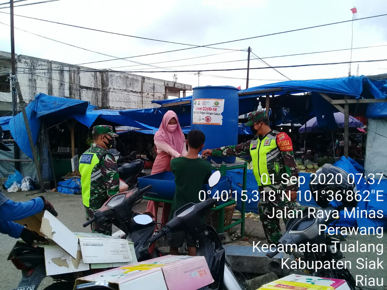 Berbelanja di Pasar Tuah Serumpun Wajib Pakai Masker