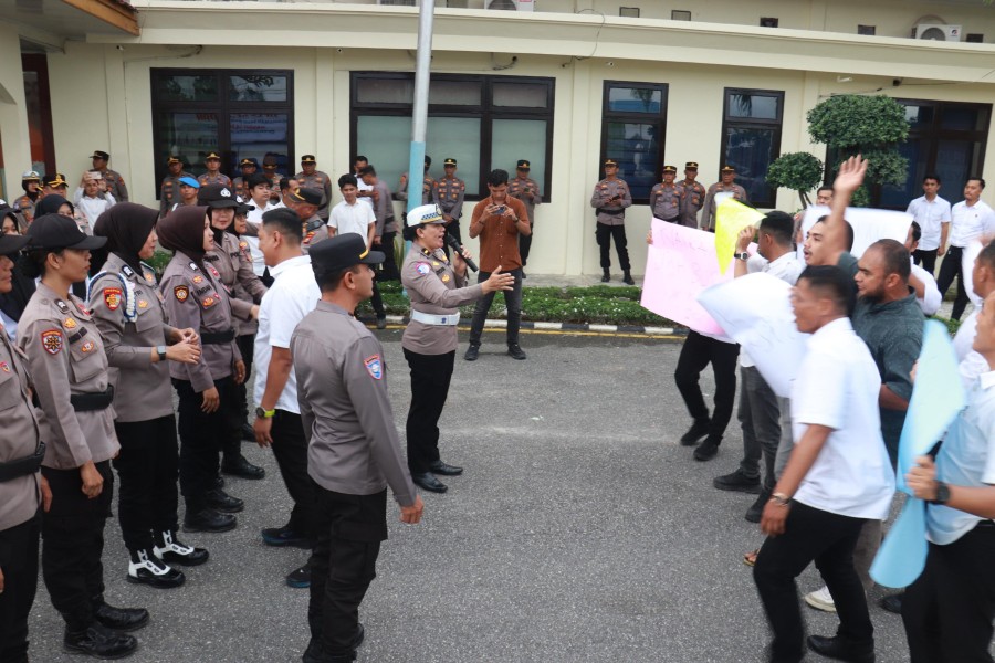 Polres Pelalawan Gelar Apel Kesiapan Pengamanan Hari Buruh Internasional (Mau day) tahun 2025