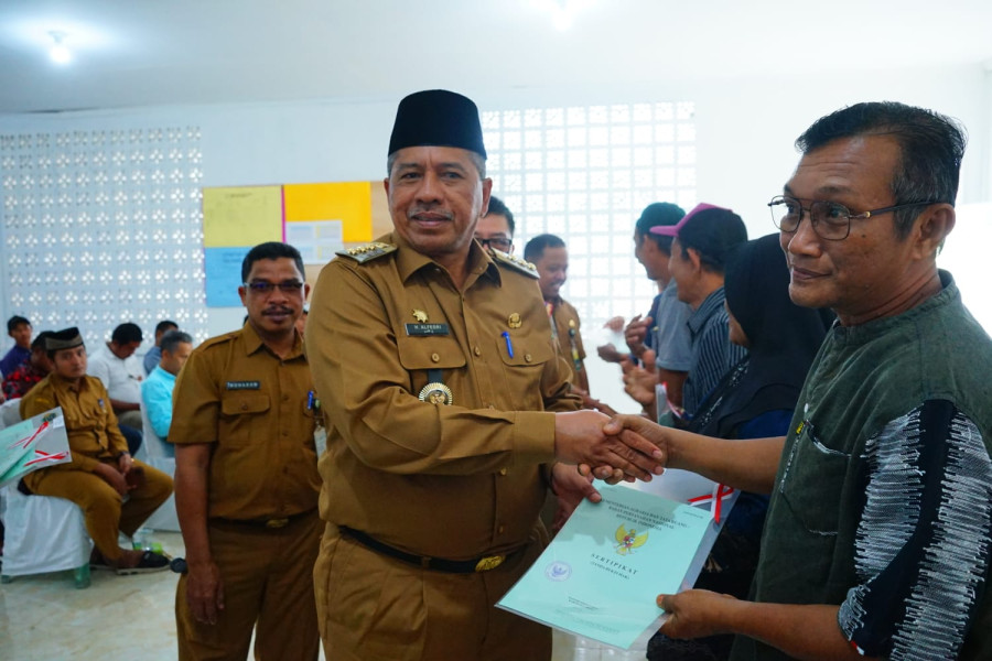 Masyarakat Dua Kampung di Koto Gasib Terima Sertifikat Program Tora, 870 Sertifikat Diserahkan