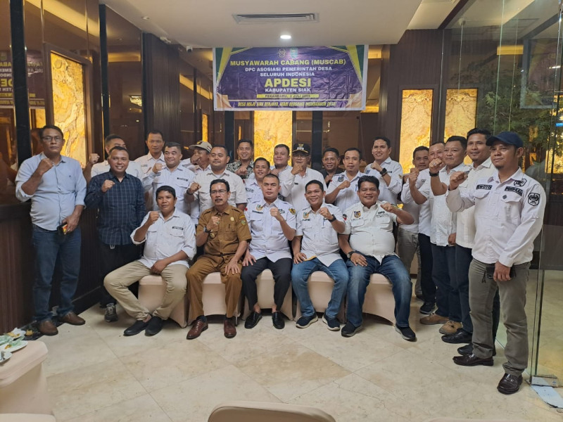 Penghulu Pinang Sebatang Arizal Terpilih Jadi Ketua APDESI Siak