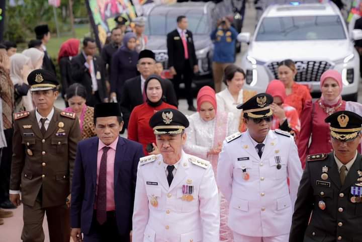Dirgahayu RI Ke-79 ,Bupati Rohil Afrizal Sintong Sebagai Inspektur Upacara