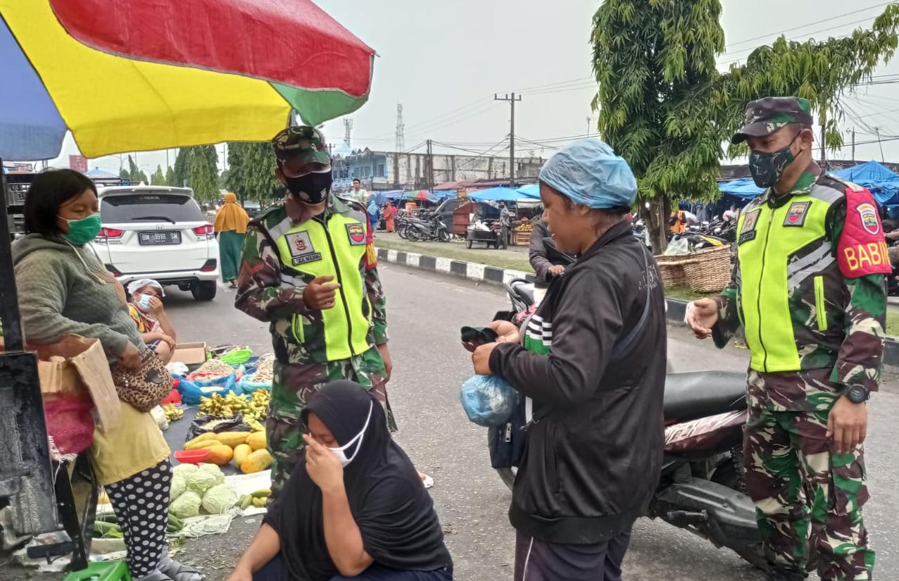 Sisir Tiga Lokasi, Kopda Wahyuddin Ingatkan Warga Pakai Masker dan Tidak Berkerumunan