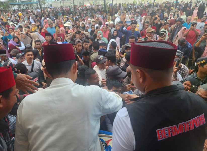 UAS Bermarwah Laksanakan Kampanye di Teluk Meranti Pelalawan, Warga Tumpah Ruah Hadir