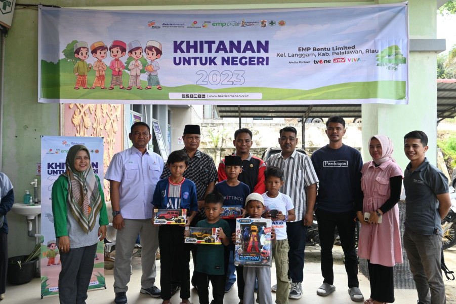 EMP Bentu Limited dan Bakrie Amanah Gelar Khitanan Massal di Langgam