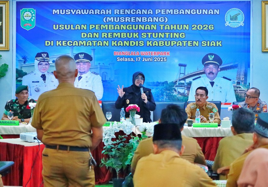 Biar Adil, tahun 2025 Bupati Afni akan Bangun jalan I KM di Semua Kecamatan
