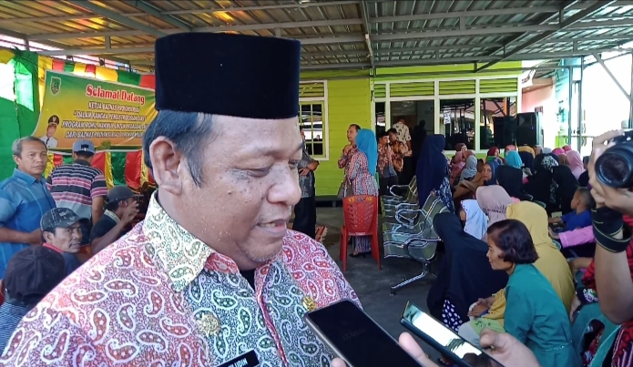 Baznas Salurkan Zakat ke 200 Pedagang Sayur