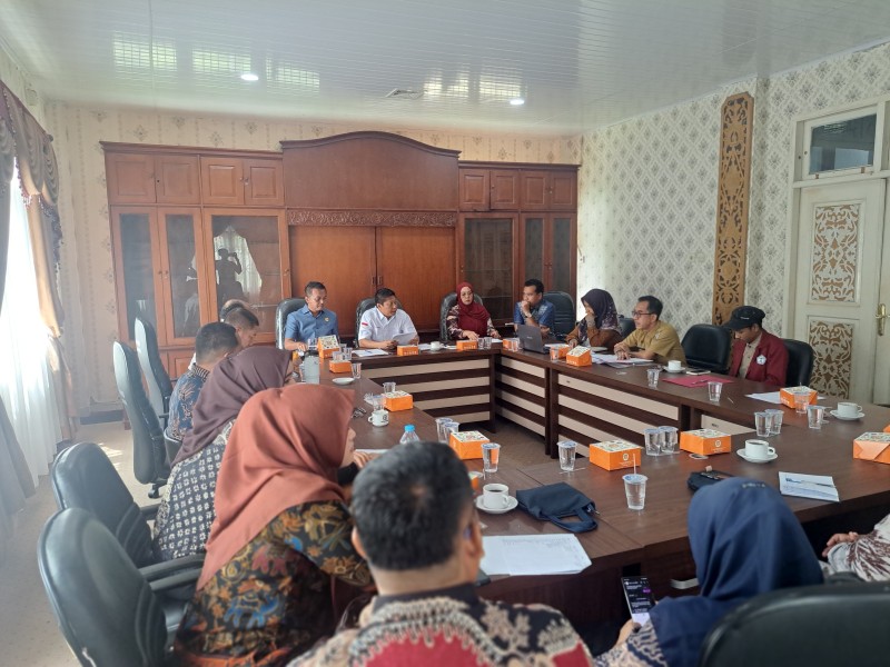 Dihadapan Ketua DPRD, Komisi IV DPRD Pelalawan Minta Agar PT. PSJ Taat Aturan dan Bermanfaat Bagi Masyarakat Sekitar