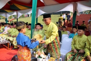 Bupati Haris Pimpin Upacara Hari Jadi Kabupaten Pelalawan ke-20 Tahun 2019