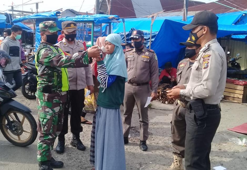 Ingatkan Prokes, Sertu Afrisal Sisir 3 Lokasi Yang Dinilai Rawan Penularan Covid-19