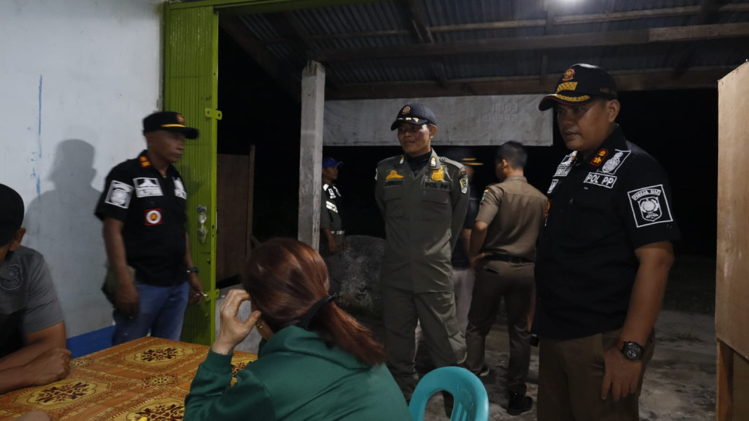 Razia Pekat Di Kecamatan Koto Gasib, 8 Wanita Diamankan Satpol PP Siak