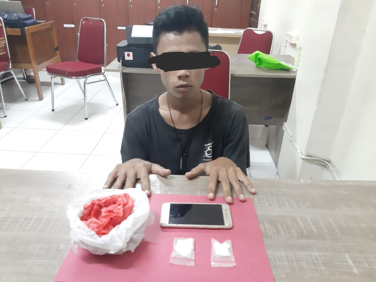 Bawa 2 Paket Sabu, Pemuda Tualang di Ciduk Sat Res Narkoba Polres Siak