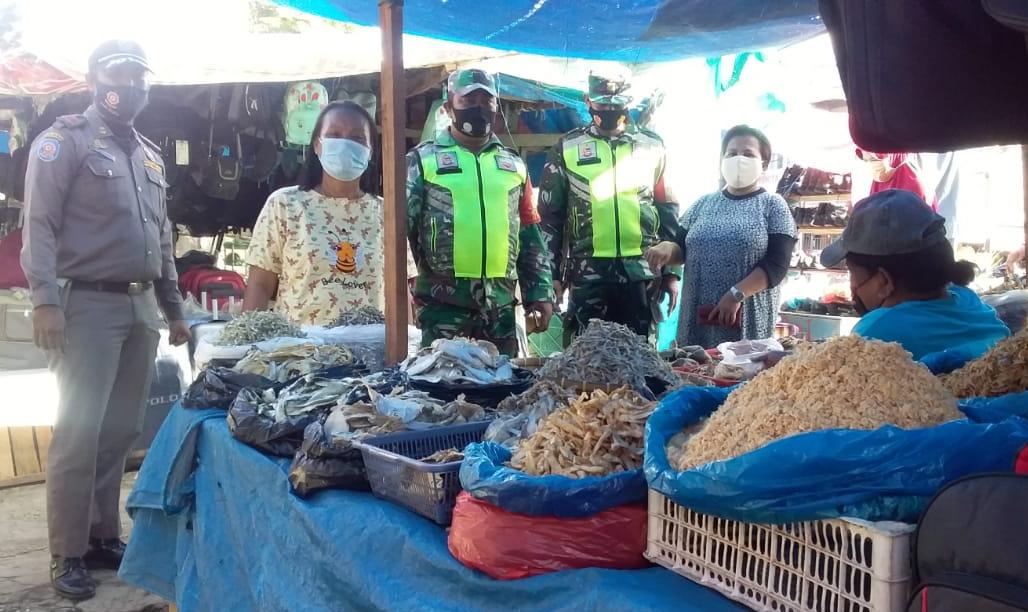 2 Warga Terjaring Tidak Gunakan Masker, Serda Sarju Tetap Ingatkan Prokes