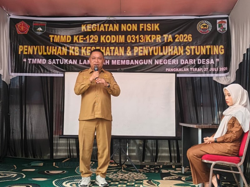 Cegah Stunting dan Sehatkan Keluarga, Satgas TMMD Ke-129 Kodim 0313/KPR,Gelar Penyuluhan KB Kesehatan di Pangkalan Terap