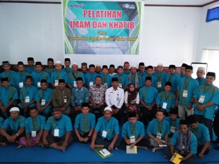 Lahirkan Mubaligh Andal di Riau, Puluhan Warga Ikuti Pelatihan Imam dan Khatib