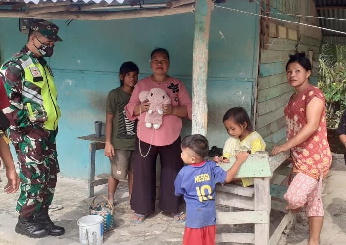Sertu Sahabat Mendrofa Minta Masyarakat Gunakan masker Dimanapun Berada