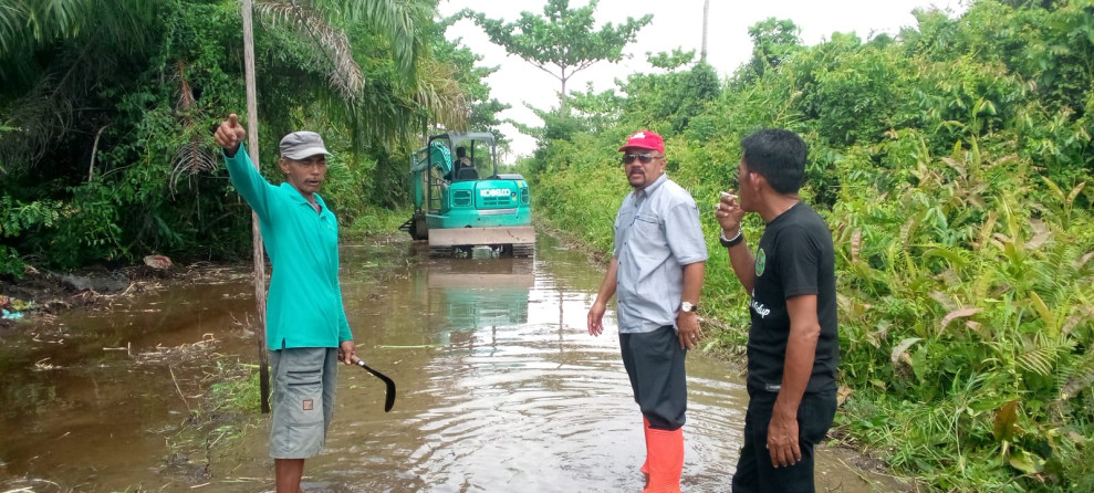 Banjir Surut ,Kadis LH Rohil Suwandi : Penanganan Berlanjut Antispasi Banjir Susulan