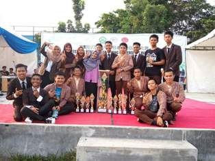 Mantap, SMAN 1 Pangkalankerinci Raih Juara Umum di Event Bunkasai 9 UR