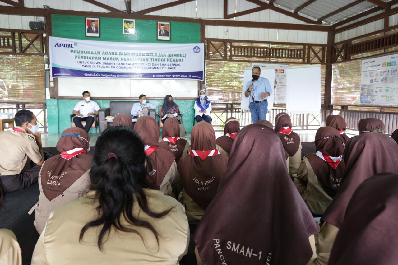 PT. RAPP Targetkan Pelajar Pelalawan Tembus 10 Kampus Terbaik