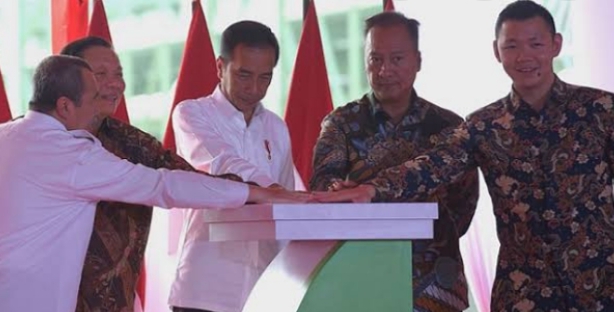 Presiden Jokowi Resmikan Pabrik Viscose Rayon Terintegrasi Terbesar di Indonesia