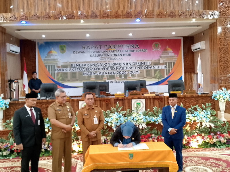 Maston , Imam Suroso Di Tetapkan Sebagai Pimpinan DPRD Rohil Defenitif  Sementara