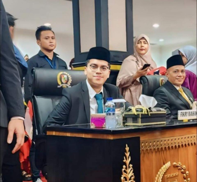 Sejak Umur 29 Tahun Sudah di Legislatif, Saatnya Abdul Wahid Masuk Eksekutif