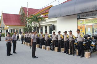Kapolres Pelalawan  serahkan 20 unit Kendaraan Operasional Bhabinkamtibmas