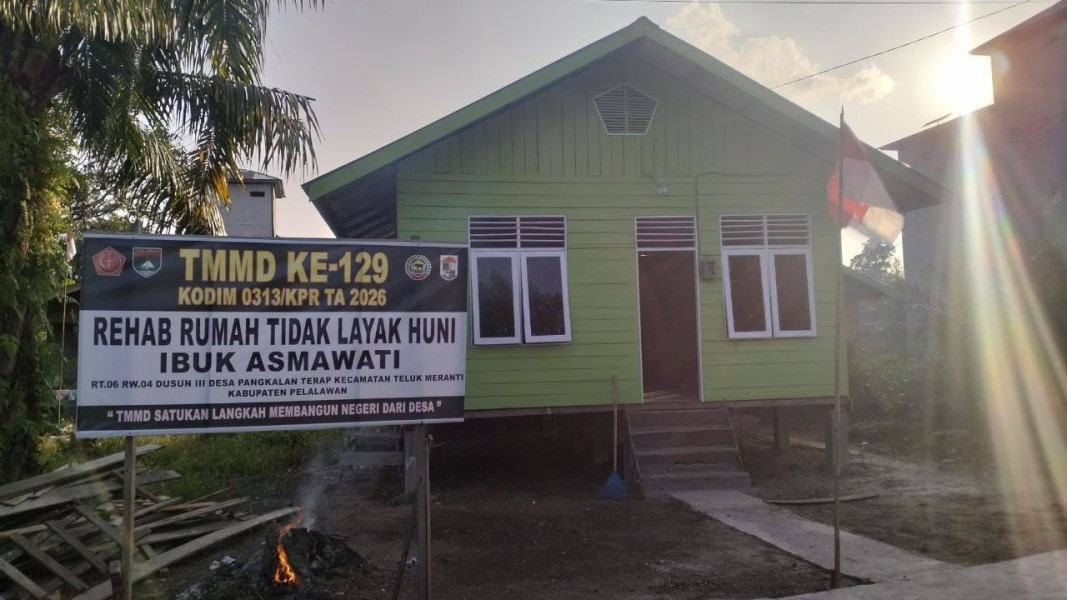 Rampung 100 Persen, Rumah Baru Ibu Asmawati Hasil Karya Satgas TMMD ke-129 Kodim 0313/KPR Siap Dihuni