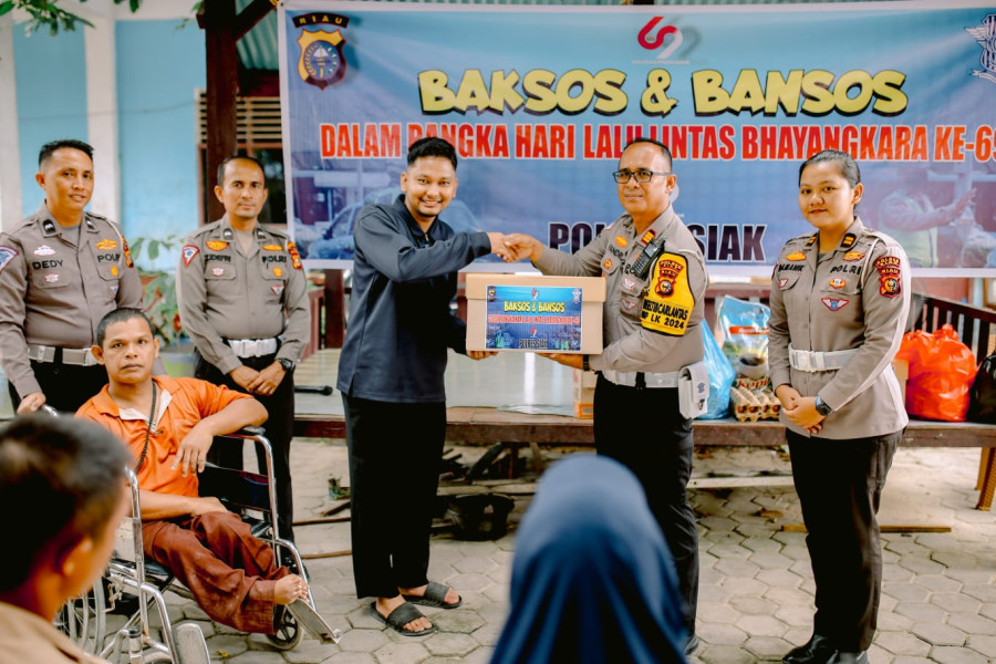 Hari Lalu Lintas 2024, Satlantas Polres Siak Serahkan Bantuan Sosial ke Sejumlah Panti Asuhan