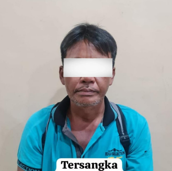 Polisi dan Bea Cukai Gagalkan Penyeludupan Kayu Teki dan TKI Menuju Port Klang