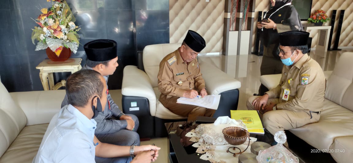 Progress Pendirian PSDKU di Pelalawan, Pemkab MoU dengan Politehnik Padang