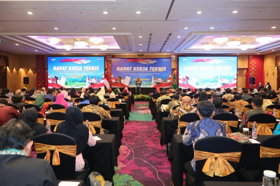 Buka Rakernis Sekretariat Jenderal, Irjen ATR/BPN Sampaikan Peran Strategis Staf Tata Usaha sebagai Pengawas Internal