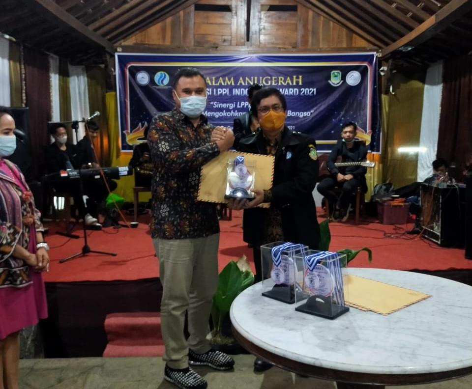Media Pemkab Siak Raih Penghargaan Nasional